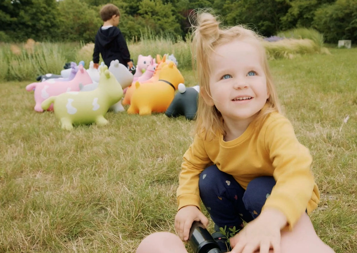 HOPPIMALS Jumping toys advertising video